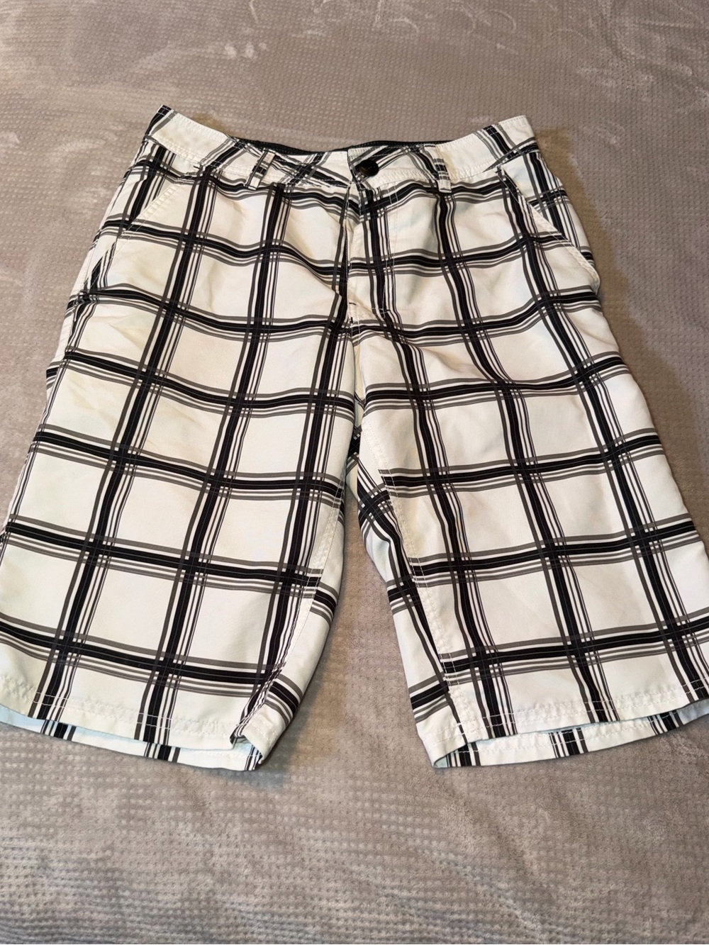 Tony Hawk Vintage White and Black Plaid Bermuda Shorts size 29